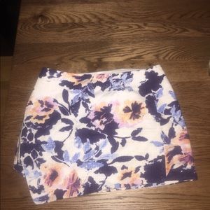 Colorful side zip skirt